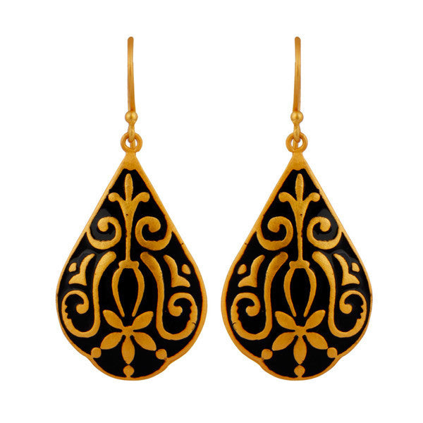 Anatolia Earring in Black Shutter
