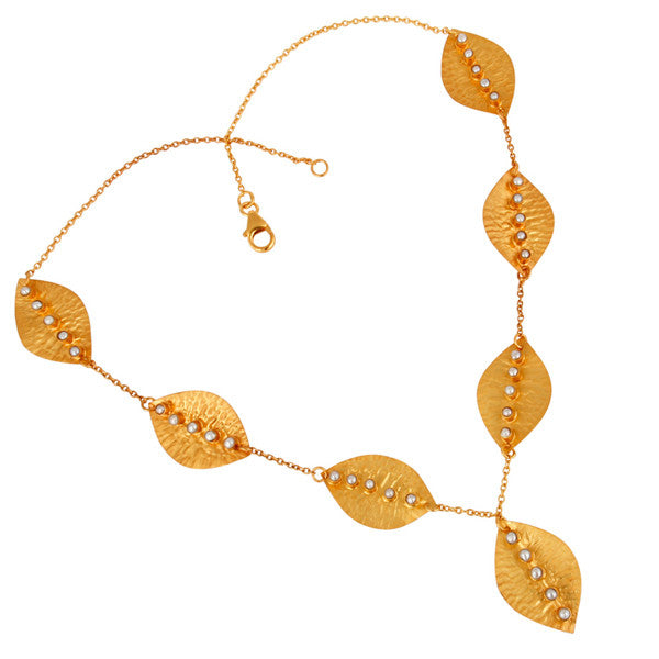 Dolma Necklace in Gold & Pearl